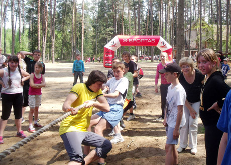 Vaikai ir mokytojai dalyvavo „Bubių pavasario“ žaidynėse Vaikai ir mokytojai dalyvavo „Bubių pavasario“ žaidynėse