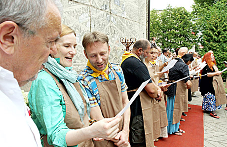 „Monmartro respublikoje“ – menininkų „striptizas“ „Monmartro respublikoje“ – menininkų „striptizas“