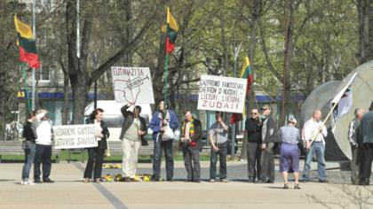 Piketuotojai protestavo prieš skalūnų dujas