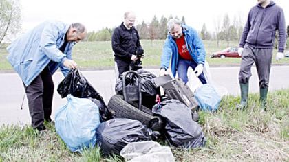 Šiau­lie­čiai tvar­kė­si dar prieš ak­ci­ją „Da­rom-2013“