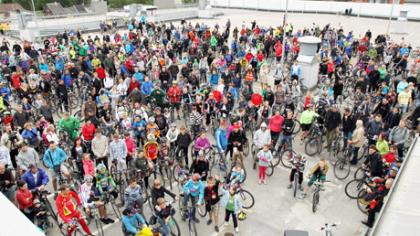 626 dvi­ra­ti­nin­kai pa­ge­ri­no re­kor­dą