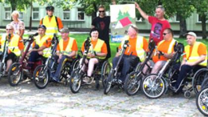 Neįgalieji pradėjo tūkstančio kilometrų maratoną