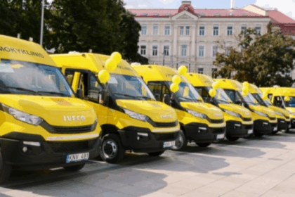 Naujas autobusiukas atiteks Biržų miesto "Atžalyno" mokyklai