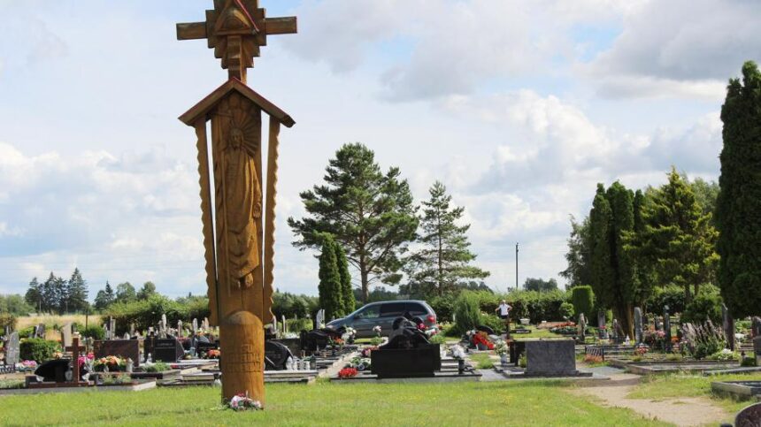 automobiliaikapinesetapoiprastuvaizdu