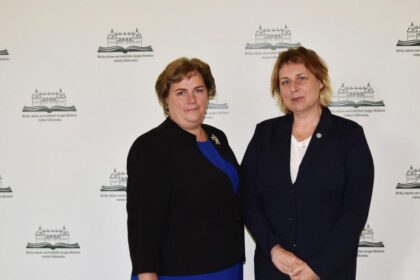 bibliotekosdirektorevvorienekairejegavolrkulturosministropadekosrastajiiteikekulturosviceministrezbr