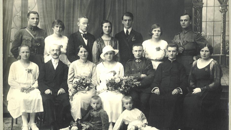 1920-09-12ladiguvestuves1