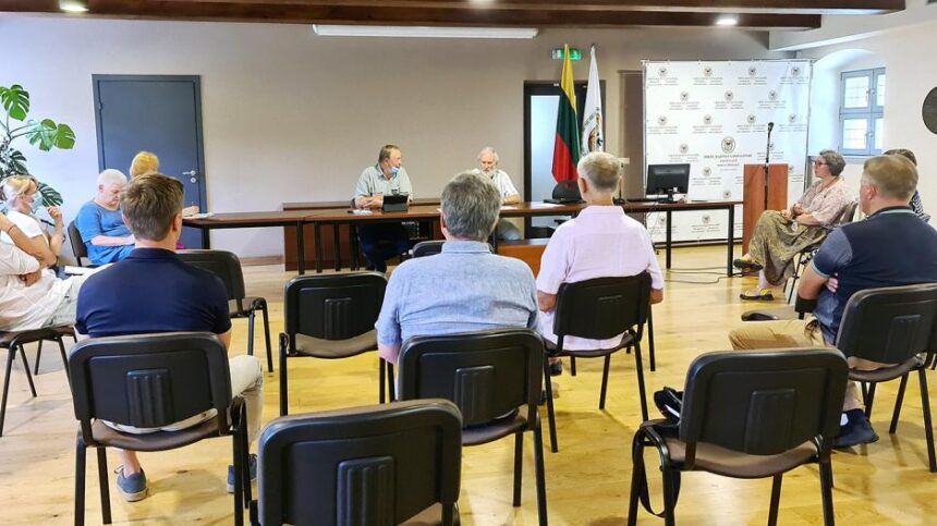 paminklo-susitikimas