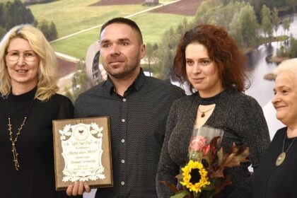 2446000504281217887348802279824493116847216n