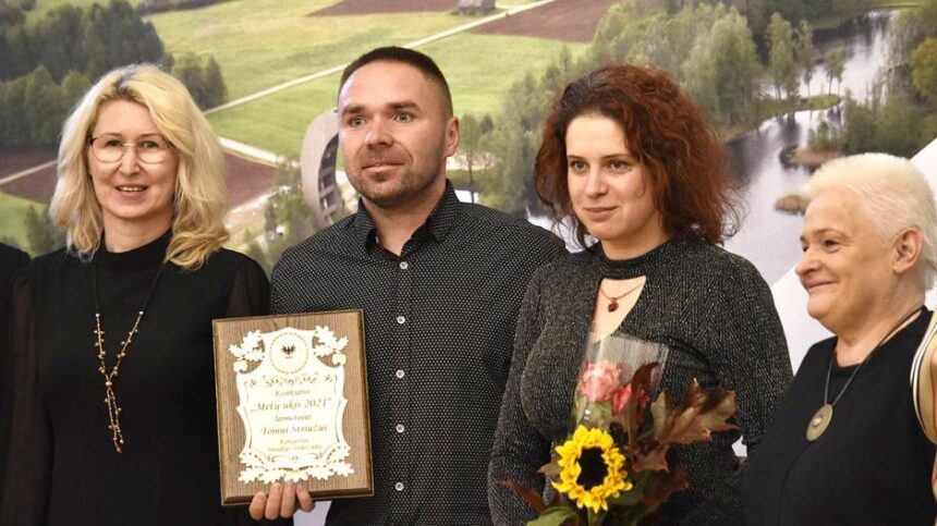 2446000504281217887348802279824493116847216n