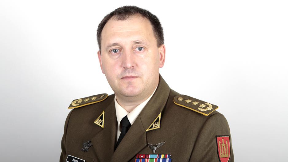 indros-karikis-manofoto