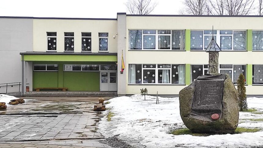 nemunelioradviliskiomokykla