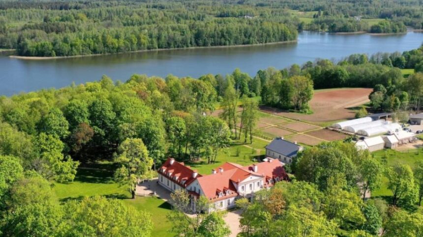 ilzenbergo-dvaras-ir-ukis