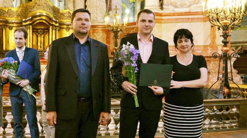 sutevaismagistrodiplomuiteikimoceremonijoje