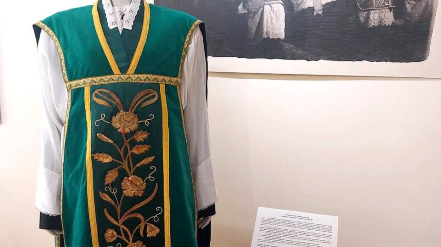 liturginisrubasrubasievosbajoriunaitesnuotr