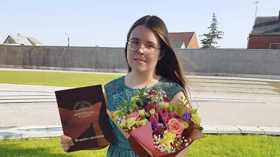 vestinakaraliuteasmenalbumnuotr