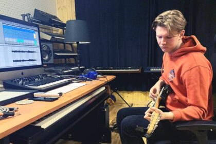 grojagitaranuotrakavaliausko