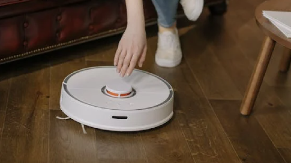 avitela-robotai-siurbliai