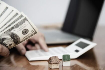 kaiprastitinkamabustopaskolaatitinkanciafinansinesituacija