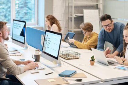 pexels-fauxels-3184357